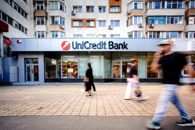 Antreprenorii pot să-și deschidă conturi de companie direct de pe telefon, prin aplicația Business Mobile de la UniCredit Bank