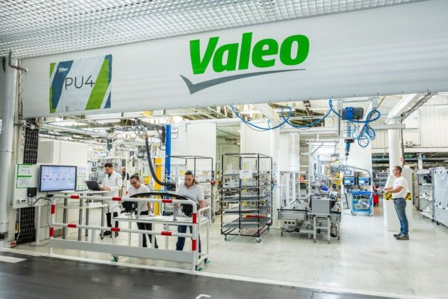 Furnizorul auto Valeo cere UE măsuri protecționiste dure: Fabricile europene se închid dacă se acceptă conținut local sub 75%