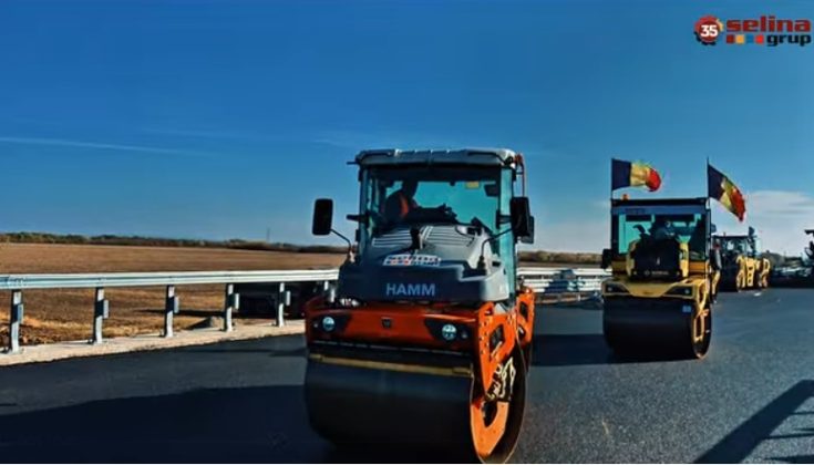 VIDEO Autostrada A3 Transilvania: A început așternerea ultimului strat de asfalt pe lotul Chiribiș – Biharia