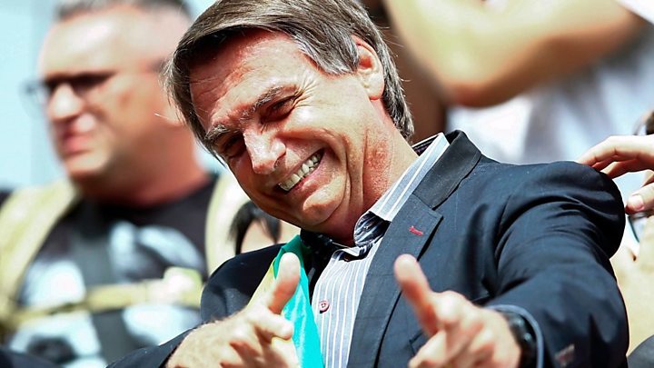 Flavio Bolsonaro îl devansează pe Lula în primul tur al prezidențialelor din Brazilia