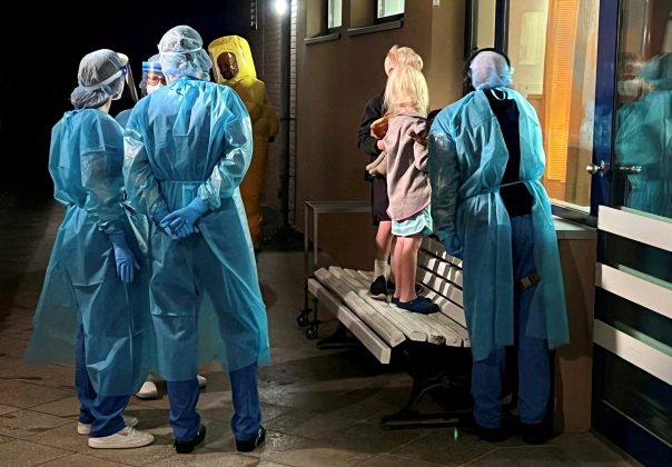 Ebola: SUA introduc o nouă obligaţie de călătorie pentru toţi pasagerii zborurilor internaţionale, inclusiv pentru cei care pleacă din România