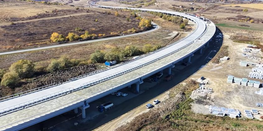 Autostrada A3 Transilvania: A început asfaltarea celui mai lung viaduct de autostradă din România